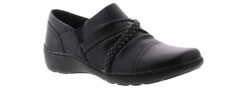 Clarks Cora Braid Women’s Comfort Shoe -Bearpaw Shop clarks corabraidleather 26162128 black01