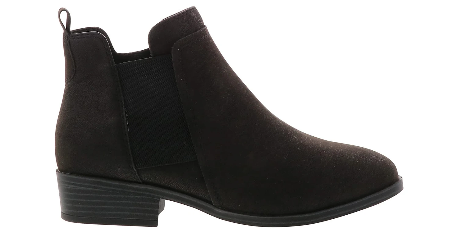 Mia Billie Women’s Wide-Width Fashion Ankle Boot 2 Mia Billie Women’s Wide-Width Fashion Ankle Boot - Image 2